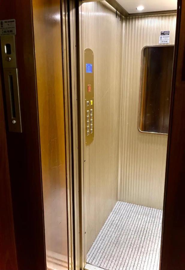 Luxury 2 Bedroom Apartament, Close To San Siro, Fiera And 10 Min Metro To Duomo 米兰 外观 照片
